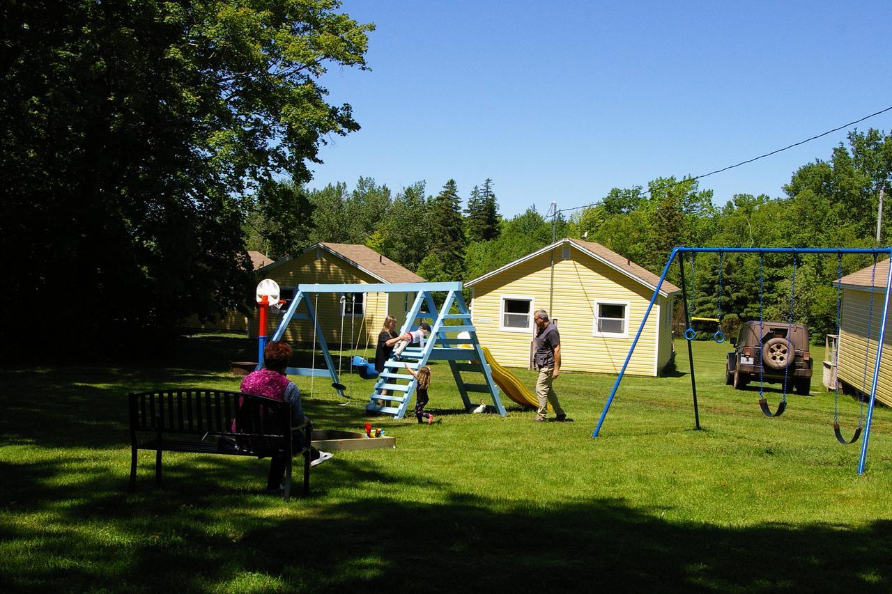 Wingspread Cottages Stanley Bridge Bagian luar foto